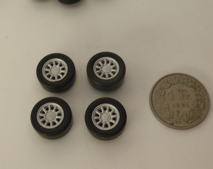 1:43 plastic multispoke wheel set for Audi cars of the 80-90s GMW067