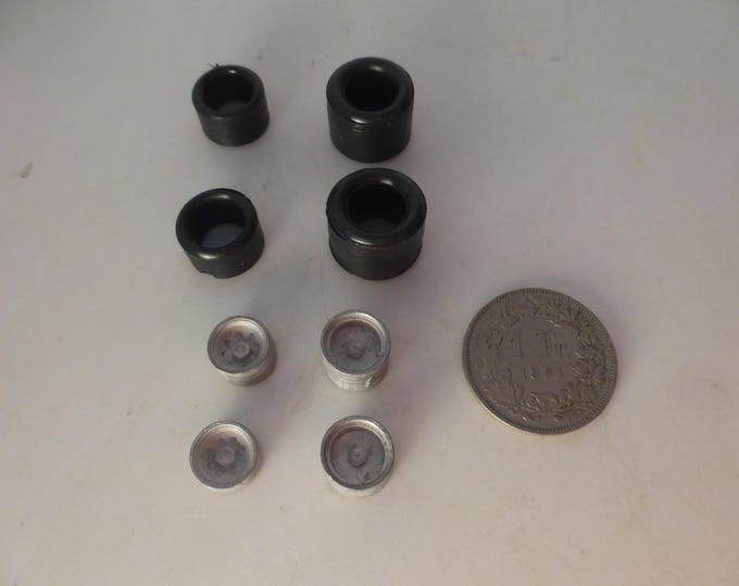 1:43 white metal wheels (and rubber tires) for Alfa Romeo 33TT12 and other racing cars of the 70s FDS production #20