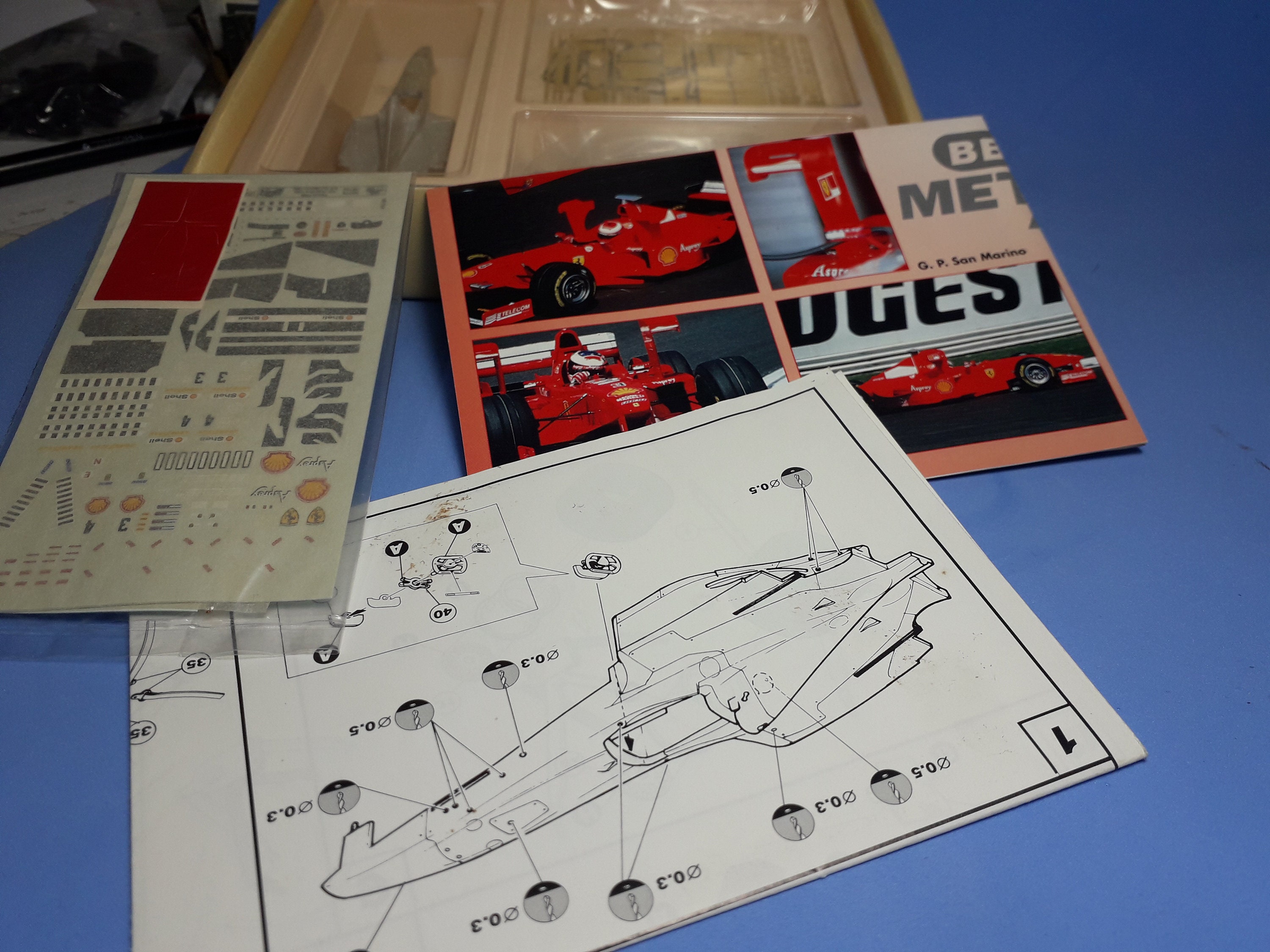 Ferrari F300 Argentina 1998 Driven to a win by Schumacher. 1/18 - BBR | #1850376153