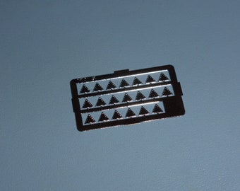 photoetched catseyes or lights (triangular, mm 2.5x2.5x.2.5) for model cars, trucks and other models FLT3