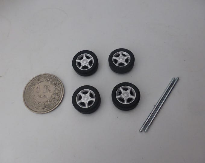1:43 plastic 5-spoke wheels for New Mini Cooper and other sportscars GMW038