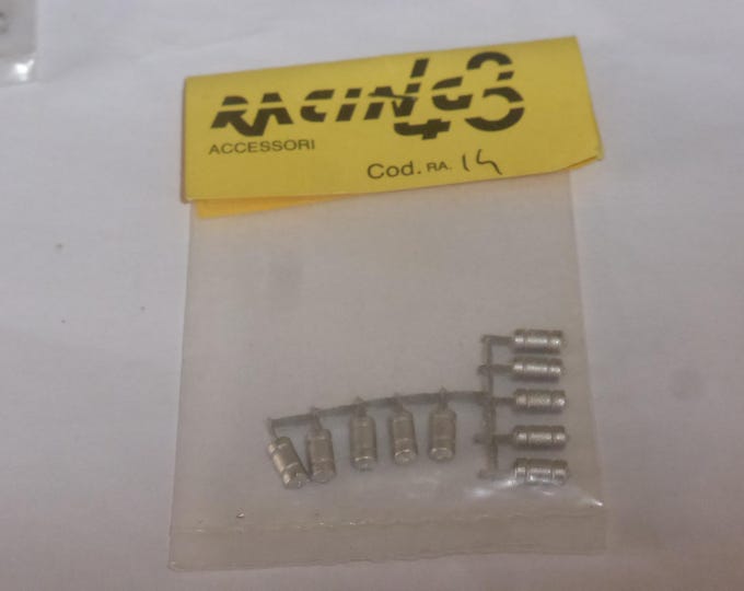 1:43 white metal fire extinguishers for racing cars (pack of 10 pcs) Racing43 RA14