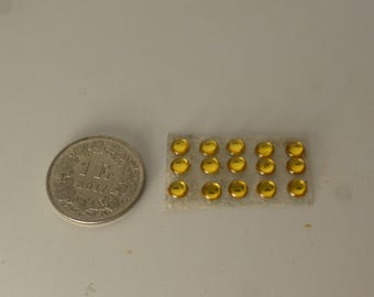 pack of 15 lights (clear yellow) for model cars and other models mm 4.5 round Remember L11