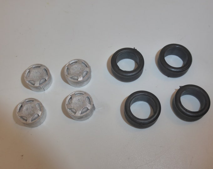high definition 1:43 white metal wheels set for Fiat Punto and other cars of the 90-2000s Tron A76
