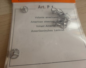 1:43 scale three-spokes American steering wheels (pack of 10, white metal) Meri Kits P1