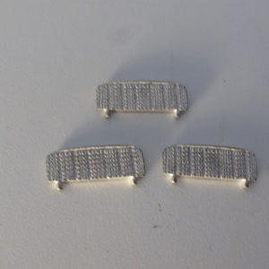 white metal 1:43 scale front radiators for Ferrari 250 GTO, SWB, Aston, Jaguar etc of the 50/60s (pack of 3 pieces) [RD001]