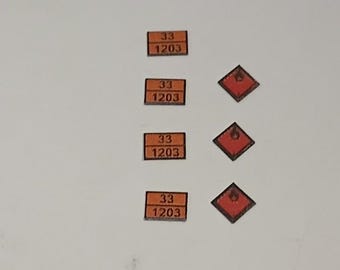 Panels for flammable and specification flammable numbers for Italian trucks by Nonomologati 1:87 H0