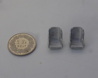 1:43 racing seats for sportscars and GT of the 60s Ferrari 250 LM, Jaguar, Aston Martin etc (horizontal padding) white metal