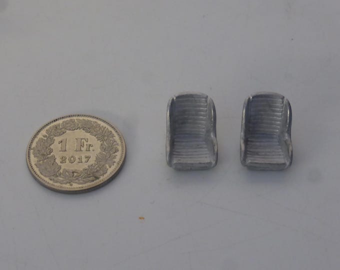 1:43 racing seats for sportscars and GT of the 60s Ferrari 250 LM, Jaguar, Aston Martin etc (horizontal padding) white metal