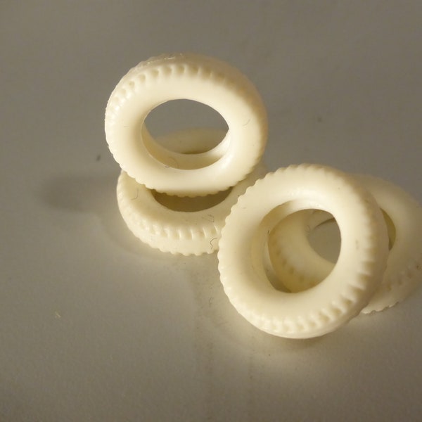 set of 4 tires to restore old 1:43 diecasts (Dinky Toys, etc) - white mm 14.85x4.05 - 3MJA catalogue n.VO54