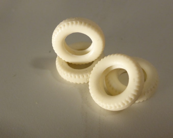 set of 4 tires to restore old 1:43 diecasts (Dinky Toys, etc) - white mm 14.85x4.05 - 3MJA catalogue n.VO54