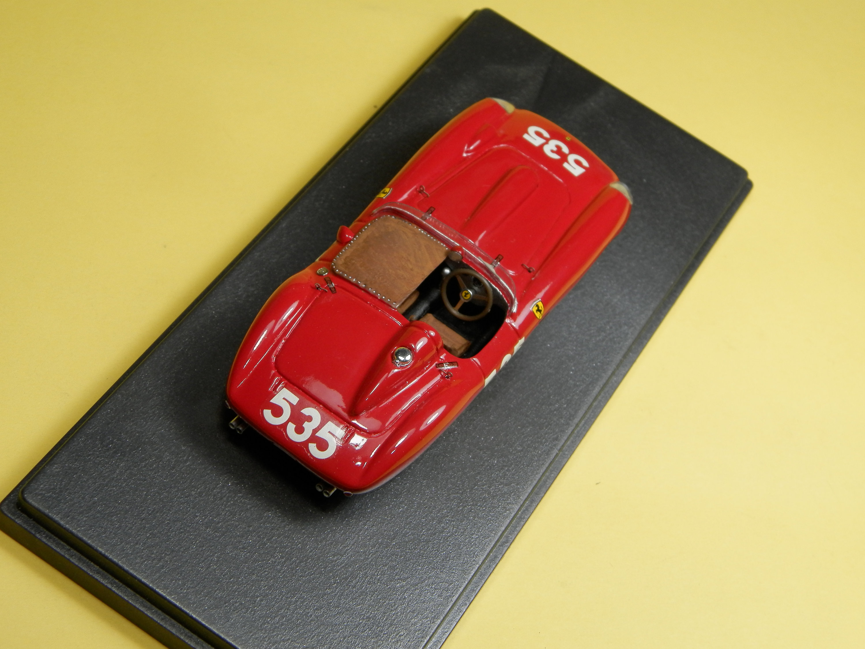 Ferrari 335S Mille Miglia 1957 winner Piero Taruffi 1:43 FDS