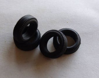Set of 4 tires, threaded - Model car accessories - Scale model tires - 1:43 mm 4.7x14.2x9.2 #4324