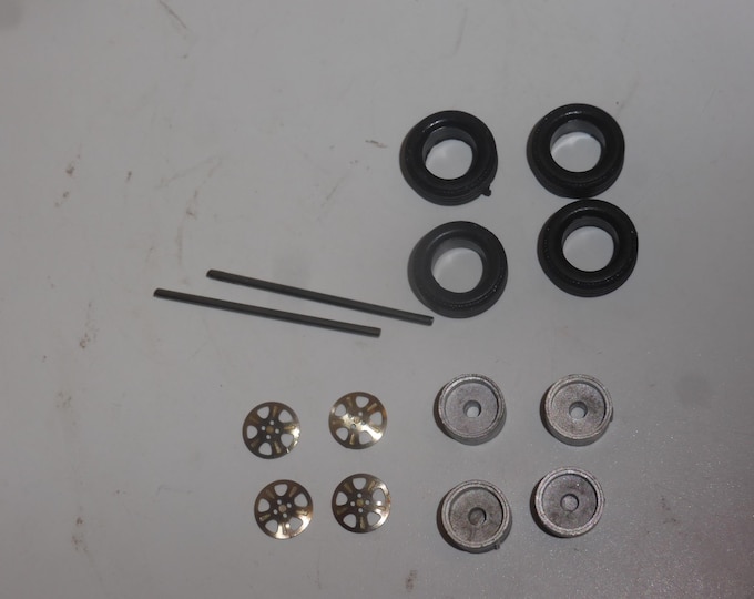 1:43 white metal and photoetched sporting wheels for Fiat Bravo of the 90s and other road cars Tron TPF41