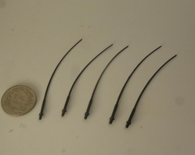 set of 5 plastic aerials antennas moulded with base for 1:18 models
