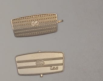 Photoetched front grilles (2 types) for OM 150 and OM Titano trucks by Nonomologati 1:87 H0