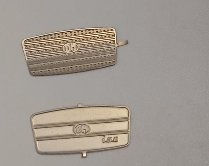 Photoetched front grilles (2 types) for OM 150 and OM Titano trucks by Nonomologati 1:87 H0