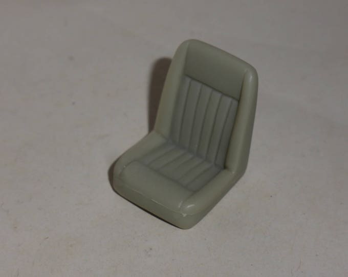 high quality seat for Racing/Road cars of the 50/60s Carrara Models SP73 1:24