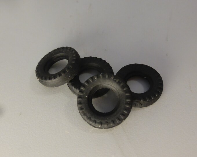 set of 4 tires to restore old 1:43 diecasts (Dinky Toys France and GB etc) - black mm 15.10x4.00 - 3MJA catalogue n.DO16