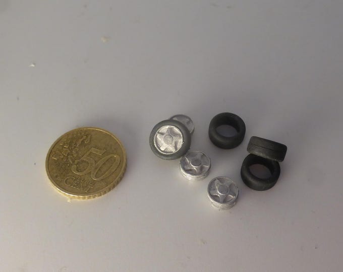 1:43 white metal 5-spokes wheels (and rubber tires) for small touring and sportscars GMW018