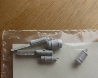 white metal fire extinguishers for 1:43 scale models Carrara SP50 (pack of 5, different shapes)