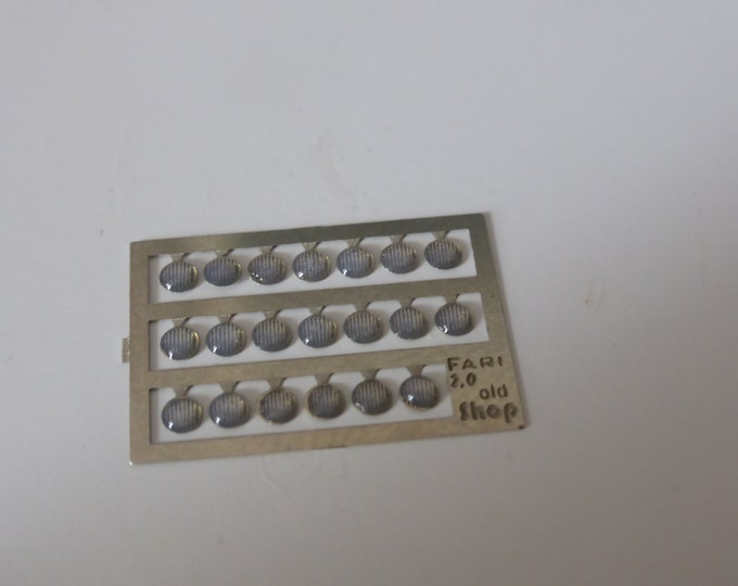 high quality photoetched+resin lights round (colour at choice) mm 2 FLFO2 for model cars and other models