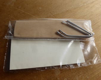 white metal and wooden shelf for dioramas etc Carrara SP77 1:43