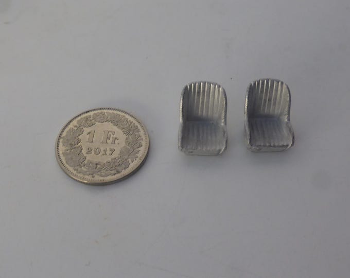1:43 racing seats for sportscars and GT of the 60s Ferrari 250 LM, Jaguar, Aston Martin etc (vertical padding) white metal