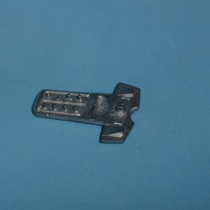white metal inlet trumpets base + oil caps for Maserati Tipo 151 AMR original spare parts 1:43 [MB-S001]