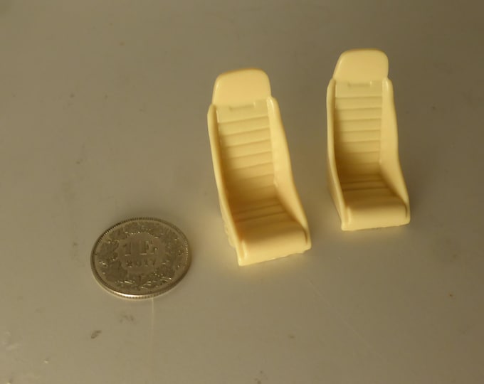 1:24 racing seats (2x) with head rest for rally, GT and touring cars of the 60-70s Abarth Lancia etc