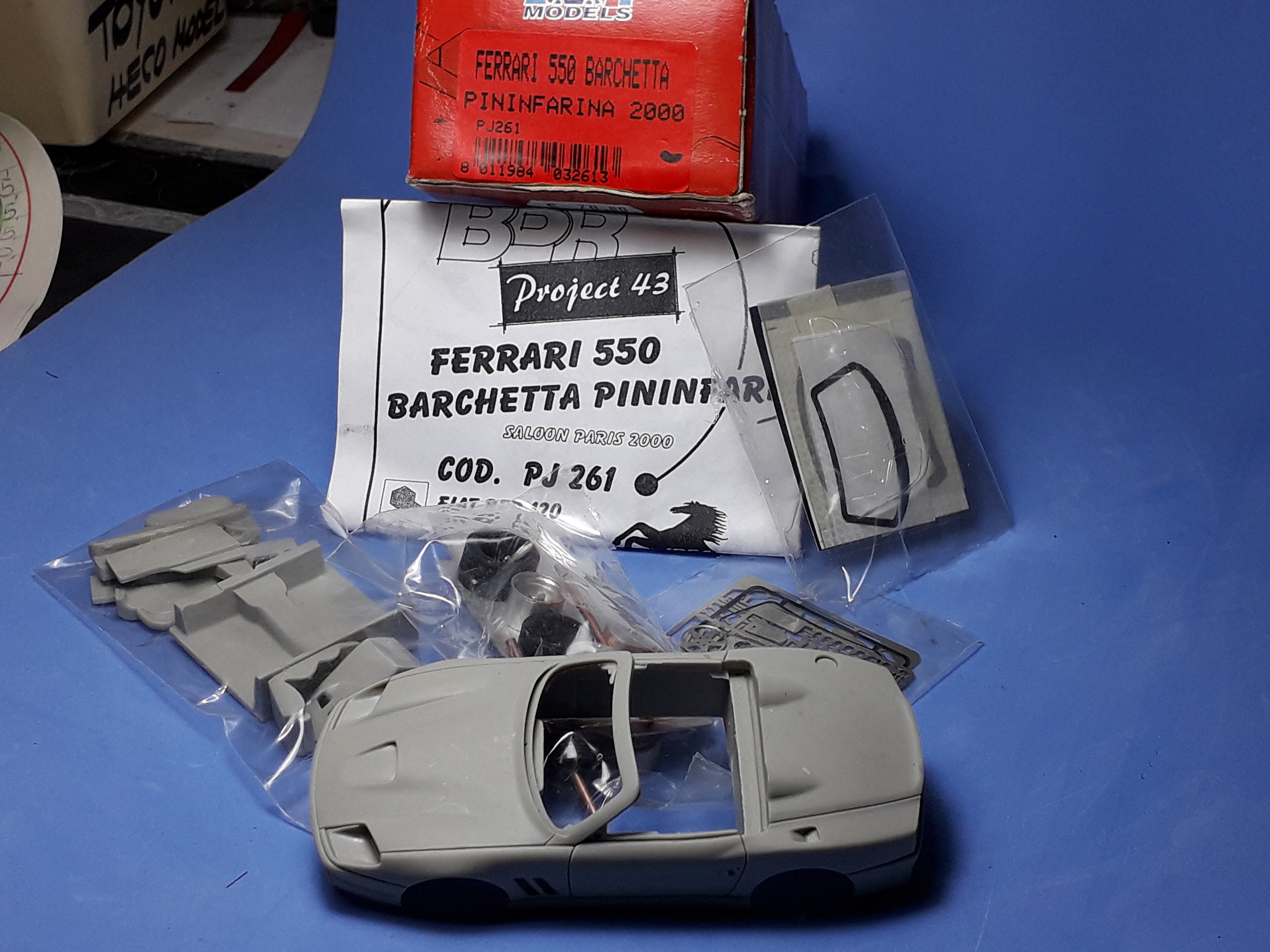 Miniature Auto BBR Ferrari 550 Barchetta Pininfarina 2000 – Collection – BBR137A