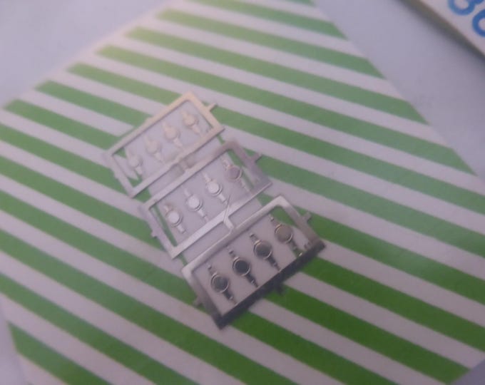 1:43 photo etched two wings wheelspins for GT, F.1 and prototypes (pack of 12 pcs) Tron TF36