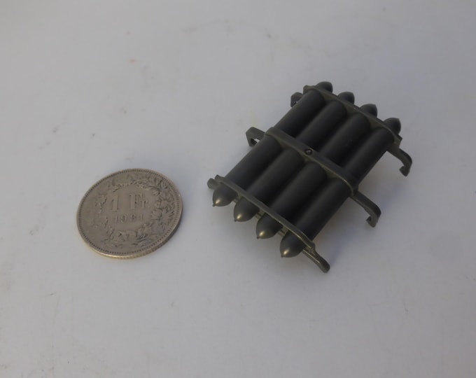 1:43 plastic Luggage rack-mounted gasifier cylinders for cars of the 30-40s