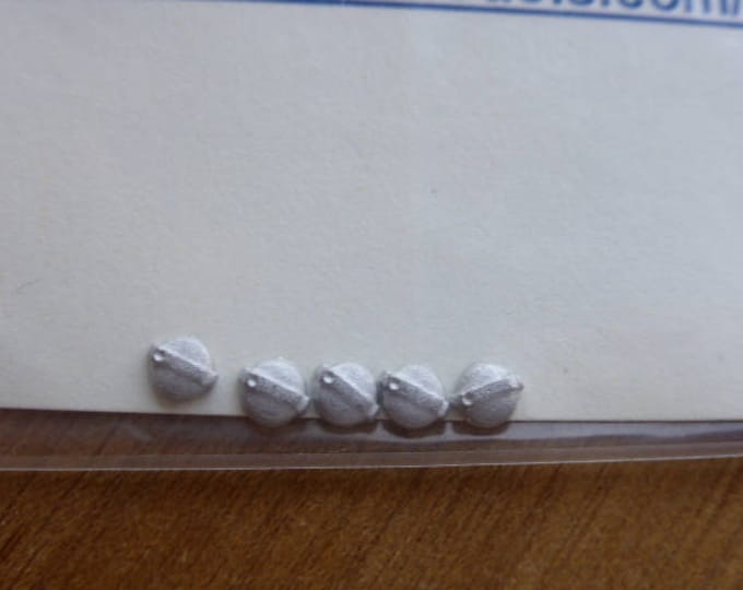 high quality white metal tank caps for 1:43 scale models Carrara SP52 (pack of 5)