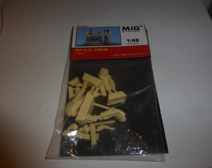 1:48 scale resin M8 US Crew at rest (3 figures to assemble and paint) MIG Productions 48-199