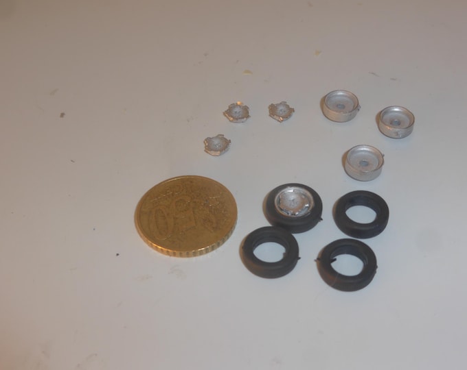 1:43 white metal wheels (and rubber tires) for sporting touring cars of the 70-80s GMW022