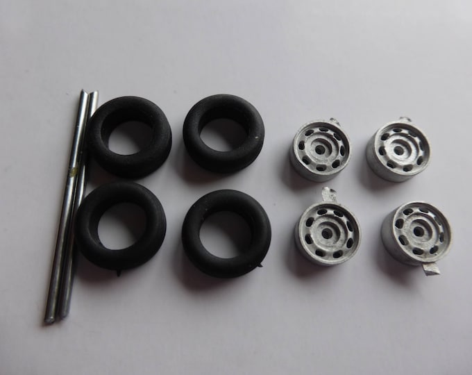 white metal Fergat wheels set for Fiat, Lancia and other road cars of the 50/60s Carrara Models 45