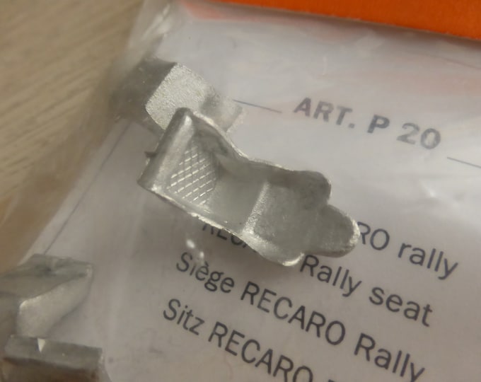 1:43 scale seats for Recaro seats for rally and racing cars (pack of 4, white metal) Meri Kits P20