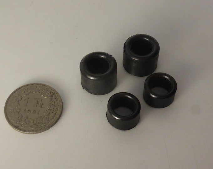 1:43 scale set of 4 slick tires for Formula 1 cars of the 70s-early 80s GMT025