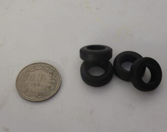 1:43 scale set of 4 treaded tires for cars of the 60-70s mm 16.70x5.72 GMT024