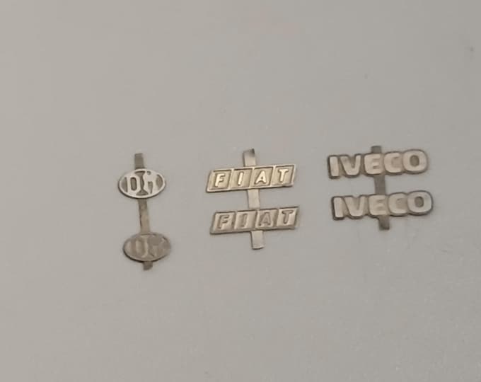 Photoetched scripts for OM Iveco and Fiat trucks (3 couples) by Nonomologati 1:87 H0