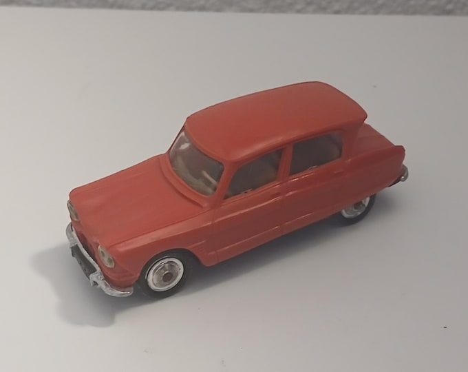 Norev 1:43 plastic series Citroen AMI 6 bright red very mint conditions vintage model car