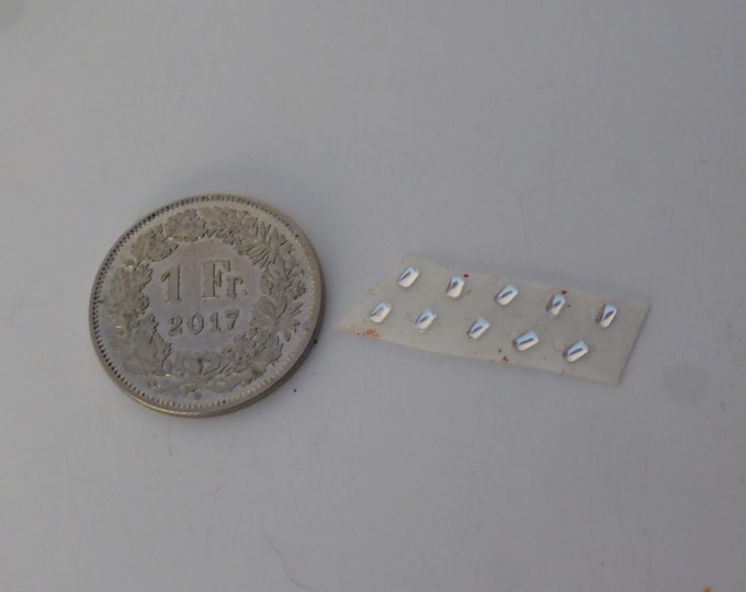 pack of 10 lights for model cars and other models mm 3.0x1.3 rectangular CLEAR Remember production