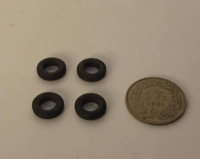 1:43 scale set of 4 treaded tires for small cars Fiat 500 Mini etc mm 11.23x3.23 GMT027