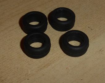 Set of 4 tires, threaded - Model car accessories - Scale model tires - 1:43 mm 7.0x14x9 #4358