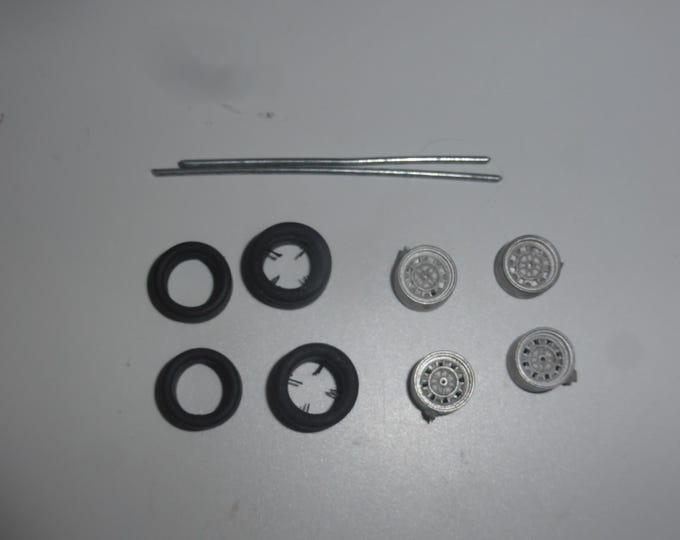 white metal 1:43 Campagnolo wheels (bigger) for Fiat Abarth racing cars and other sportscars of the 60/70s Carrara Models 38/39