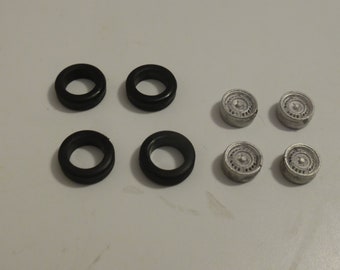 high definition 1:43 white metal wheels sets for saloon cars of the 80s (Lancia Delta, Fiat etc.) Tron A61