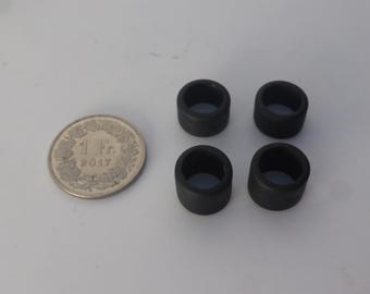 1:43 scale set of 4 slick tires for racing cars of the 70-80s (front and rear) GMT021