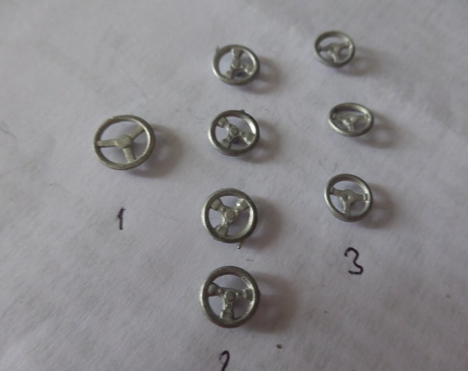 1:43 scale white metal steering wheels (three types) for road and racing cars Mini Racing production
