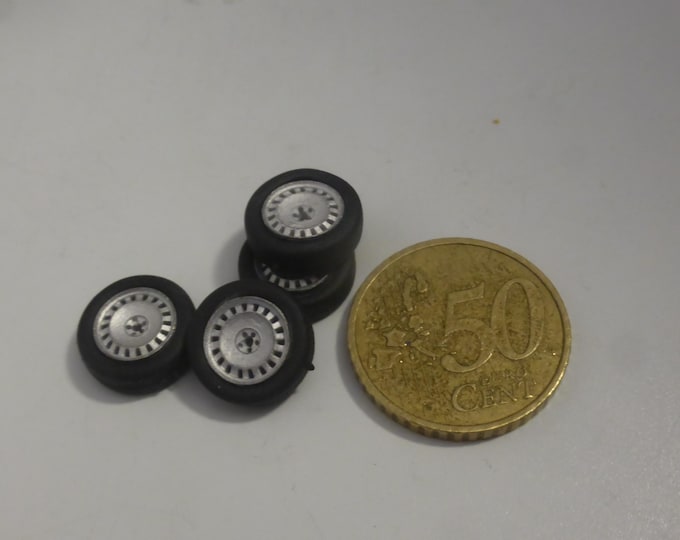 1:43 white metal wheels for Alfa Romeo, Lancia and other cars of the 70-80s GMW004